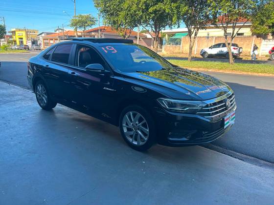 VOLKSWAGEN JETTA 1.4 250 TSI TOTAL FLEX COMFORTLINE TIPTRONIC VOLKSWAGEN JETTA 1.4 250 TSI TOTAL FLEX COMFORTLINE TIPTRONIC